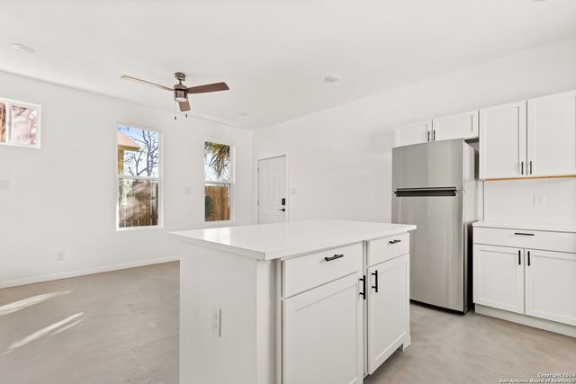 1005 Essex St Unit 202, San Antonio, TX 78210