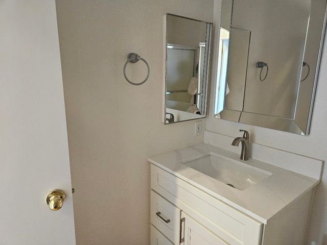 2112 Carpinteria Dr, Antioch, CA 94531