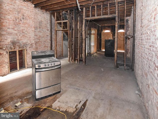 1808 SAINT PAUL ST, Baltimore, MD 21202