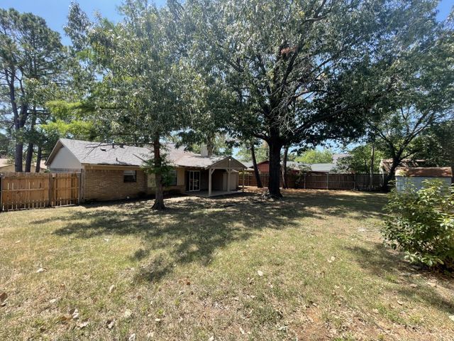 3502 Leighton Drive, Arlington, TX 76015