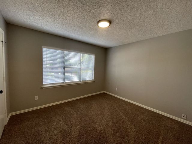3502 Leighton Drive, Arlington, TX 76015