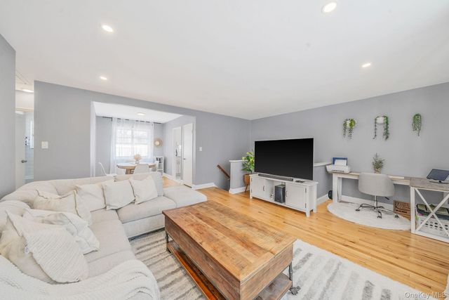 224-24 Manor Road UPPER, Queens Village, NY 11427