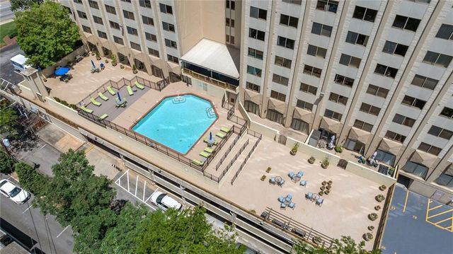 2479 Peachtree NE Road 412, Atlanta, GA 30305