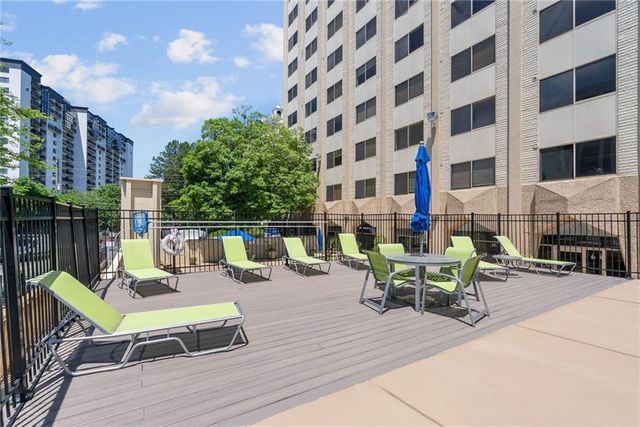 2479 Peachtree NE Road 412, Atlanta, GA 30305