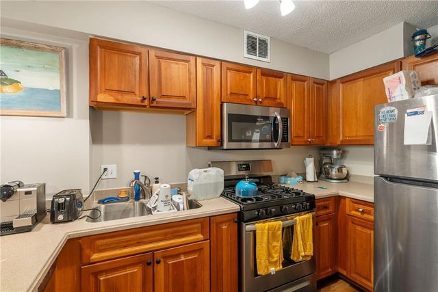 2479 Peachtree NE Road 412, Atlanta, GA 30305