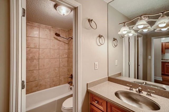2479 Peachtree NE Road 412, Atlanta, GA 30305