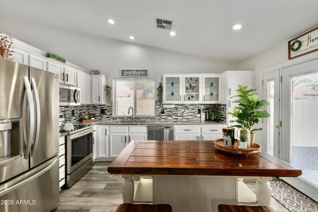 1209 N Charles Street, Gilbert, AZ 85233