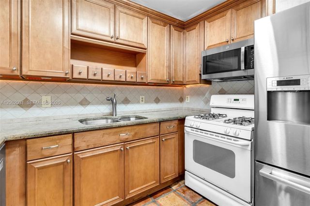 11411 SW 109th Road 50Y, Miami, FL 33176