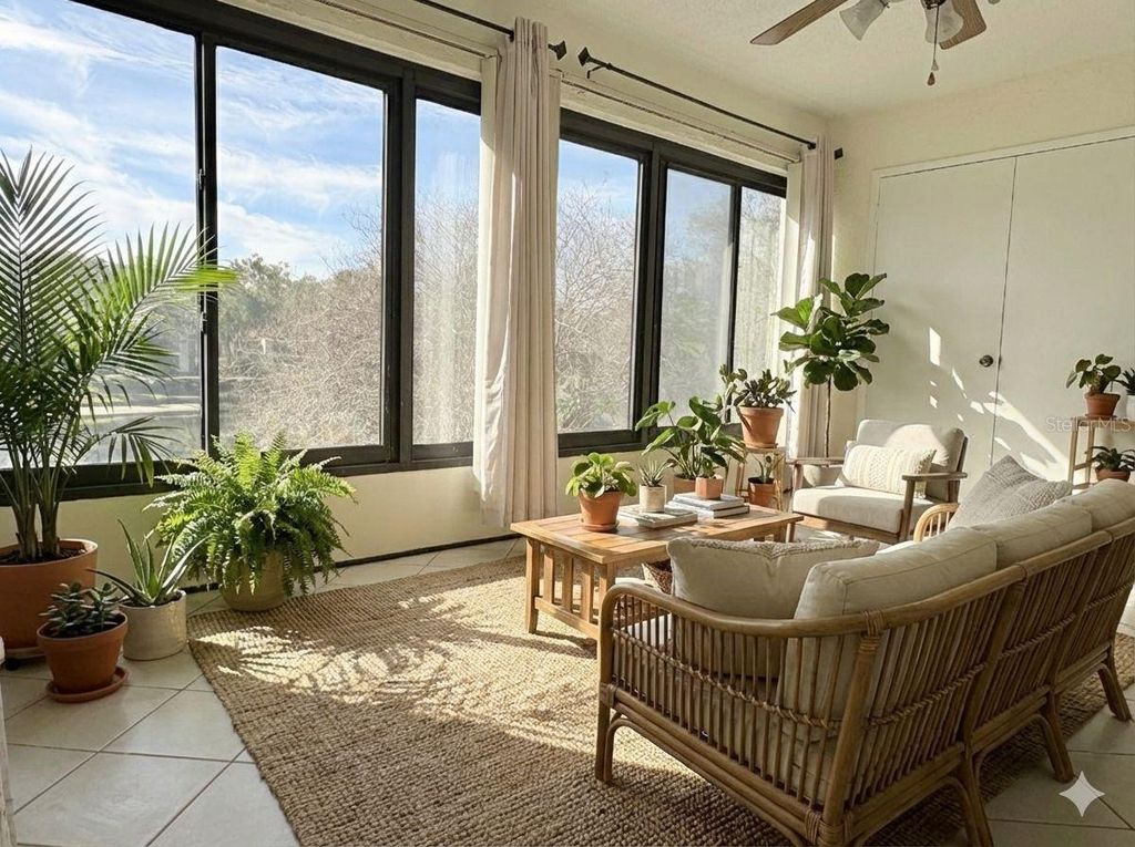 Image 11 of property listing at 520 VIRTUOSO LANE 68, Orlando, FL 32824