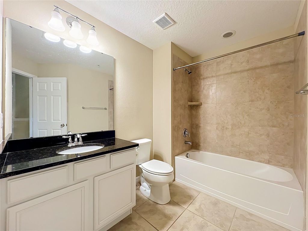 Image 24 of property listing at 520 VIRTUOSO LANE 68, Orlando, FL 32824