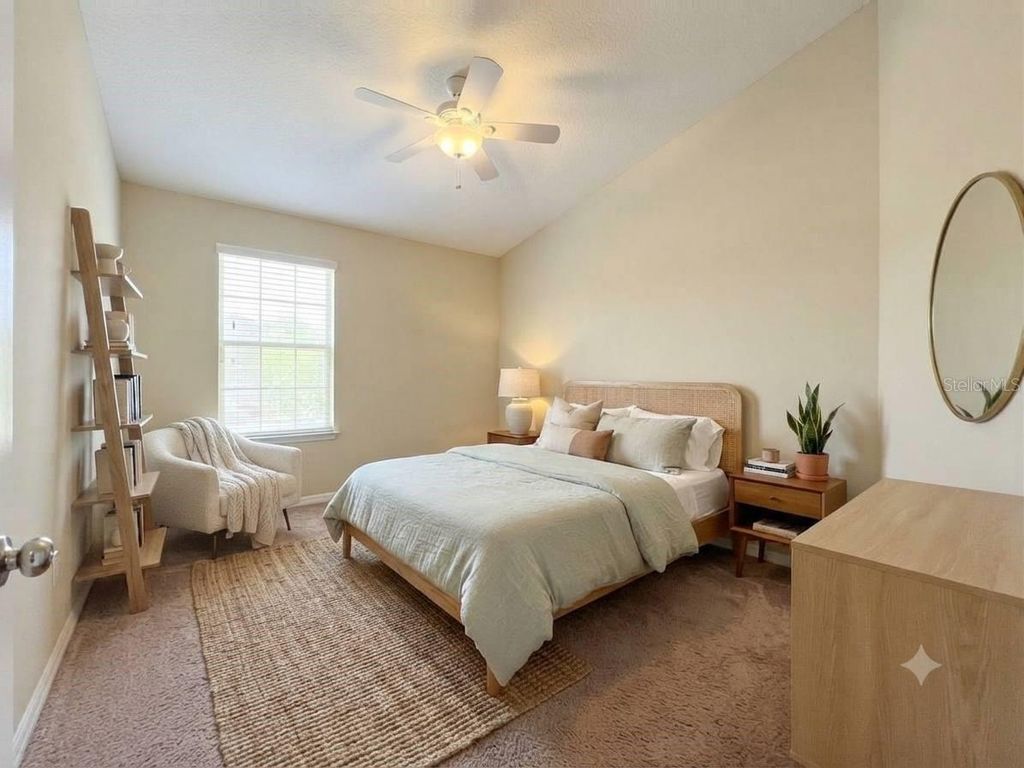 Image 25 of property listing at 520 VIRTUOSO LANE 68, Orlando, FL 32824