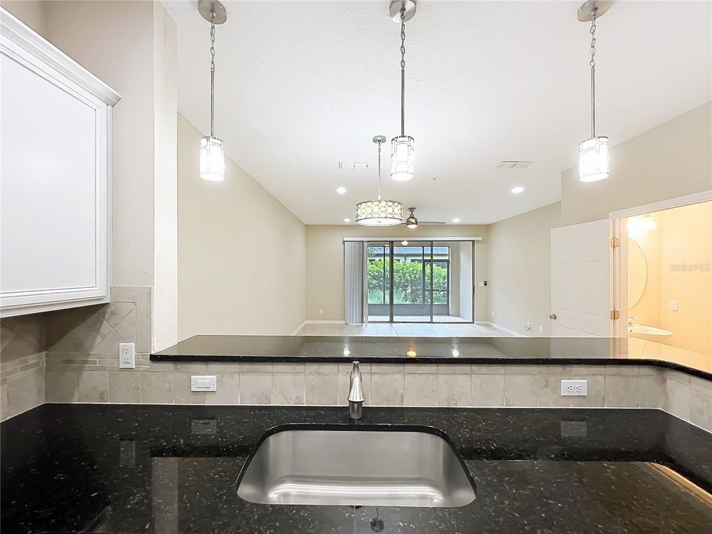 Image 9 of property listing at 520 VIRTUOSO LANE 68, Orlando, FL 32824