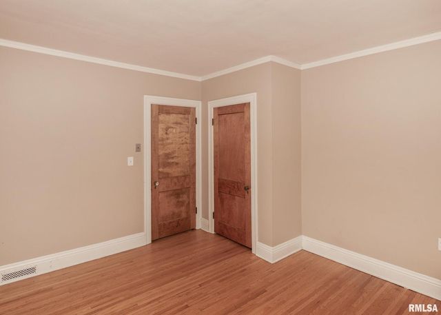 2501 BRADY Street, Davenport, IA 52803