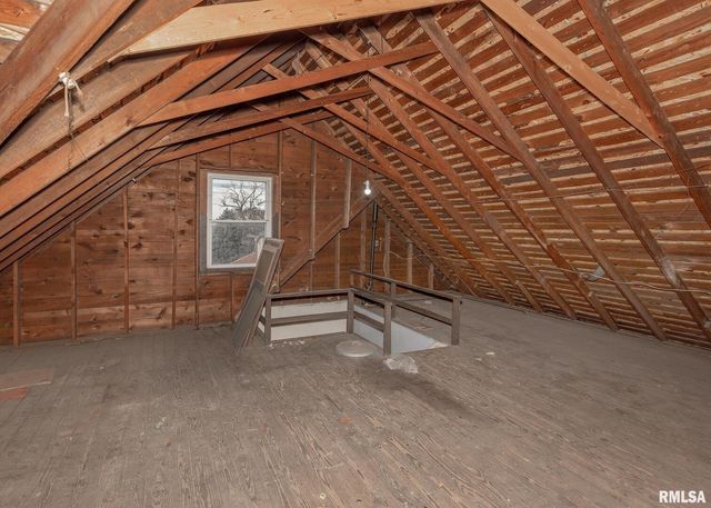 2501 BRADY Street, Davenport, IA 52803