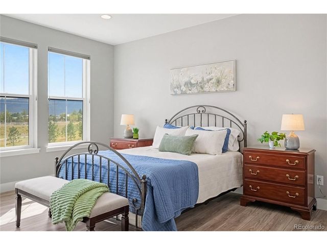 9204 Star Fall Cir, Littleton, CO 80125