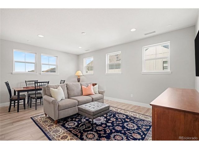 9204 Star Fall Cir, Littleton, CO 80125