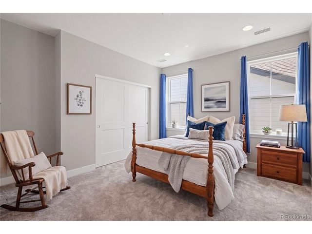 9204 Star Fall Cir, Littleton, CO 80125