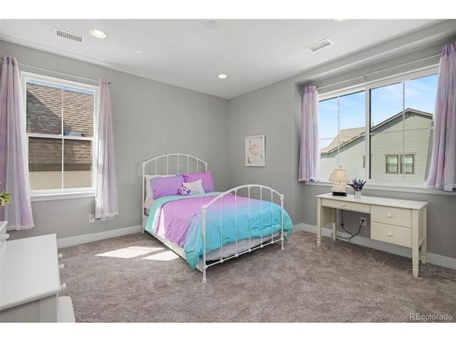 9204 Star Fall Cir, Littleton, CO 80125