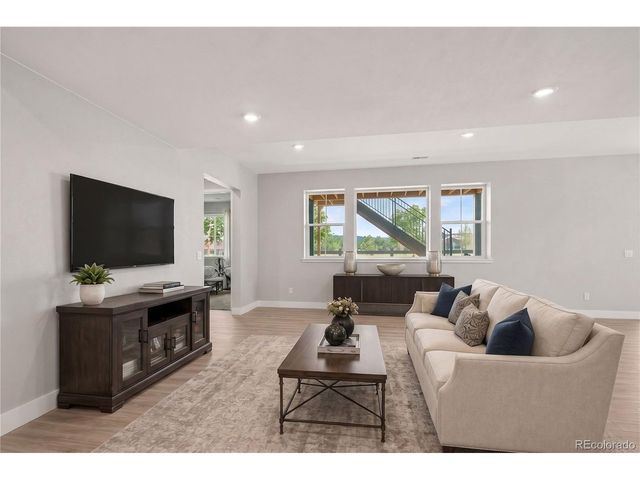 9204 Star Fall Cir, Littleton, CO 80125