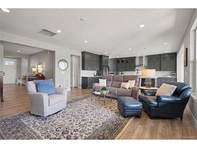 9204 Star Fall Cir, Littleton, CO 80125