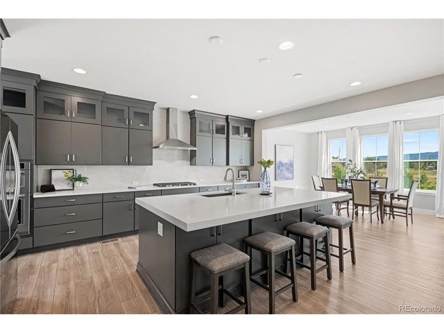9204 Star Fall Cir, Littleton, CO 80125