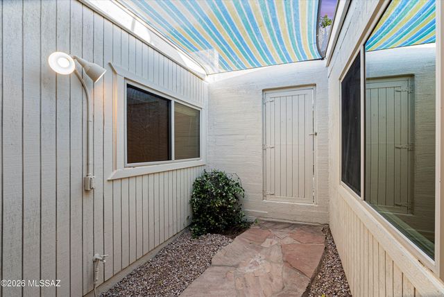 1956 N Ranch Drive, Tucson, AZ 85715