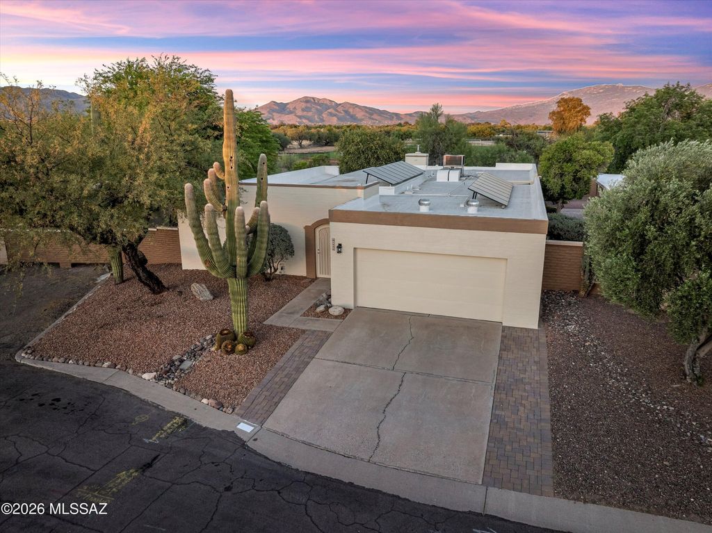 1956 N Ranch Drive, Tucson, AZ 85715