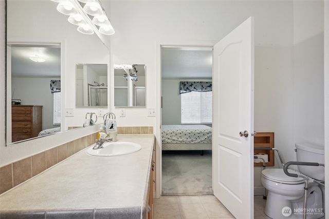 2247 43rd Lane SW, Tumwater, WA 98512