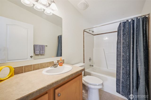 2247 43rd Lane SW, Tumwater, WA 98512