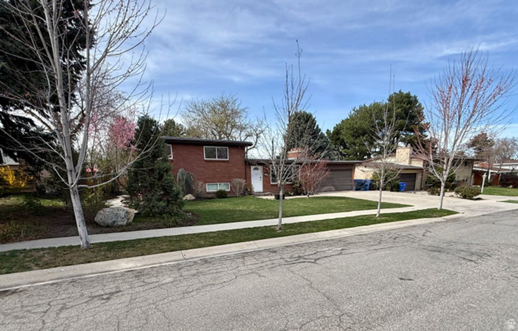 Image 1 of property listing at 6784 S 1530 E, Cottonwood Heights, UT 84121