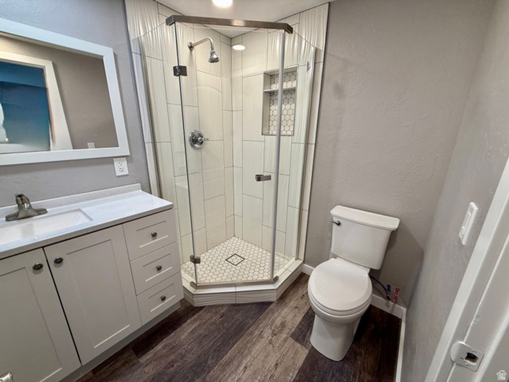 Image 17 of property listing at 6784 S 1530 E, Cottonwood Heights, UT 84121