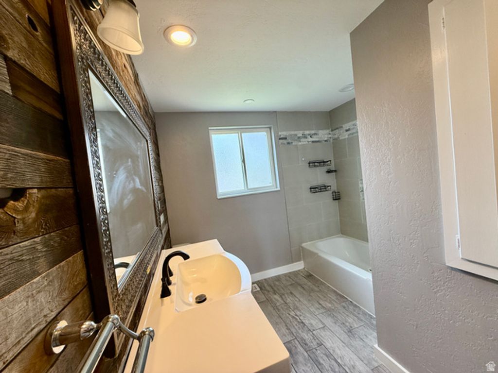 Image 33 of property listing at 6784 S 1530 E, Cottonwood Heights, UT 84121