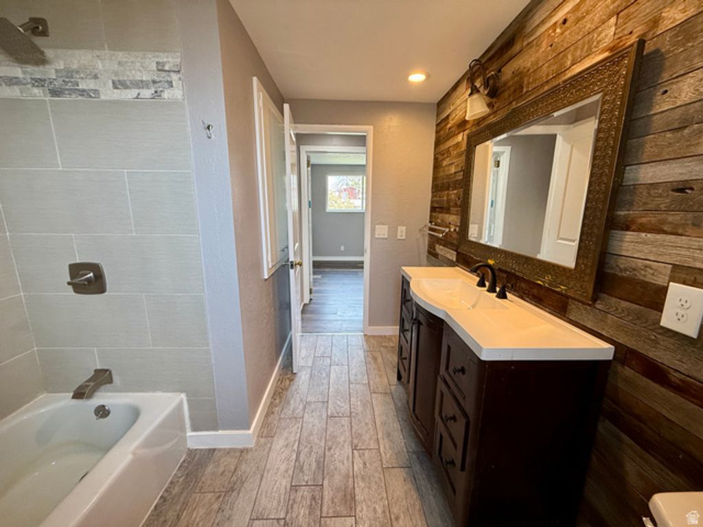 Image 34 of property listing at 6784 S 1530 E, Cottonwood Heights, UT 84121