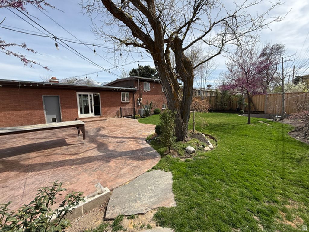 Image 36 of property listing at 6784 S 1530 E, Cottonwood Heights, UT 84121
