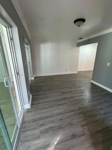 8201 NW 105th Ave, Tamarac, FL 33321