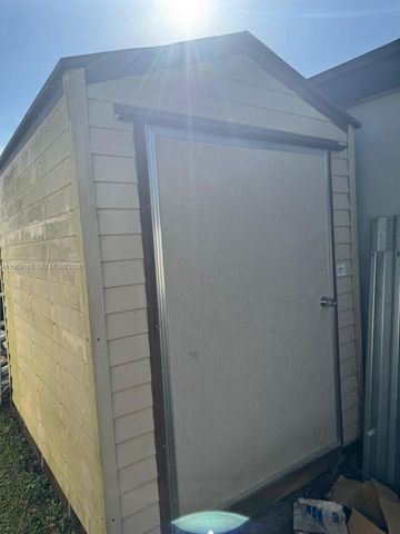 8201 NW 105th Ave, Tamarac, FL 33321