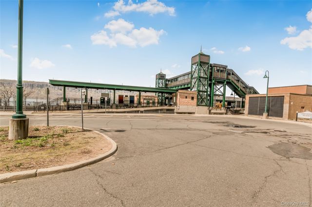 1155 Warburton Avenue 5A, Yonkers, NY 10701