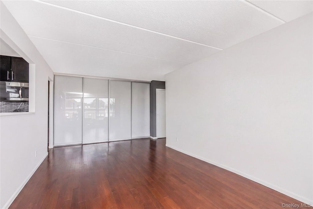 1155 Warburton Avenue 5A, Yonkers, NY 10701 — photo 3