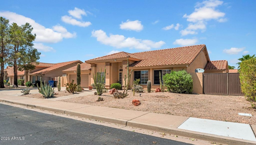 2922 E HERMOSA VISTA Drive, Mesa, AZ 85213 — photo 2