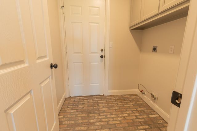 11950 Whitman Rd, Brenham, TX 77833