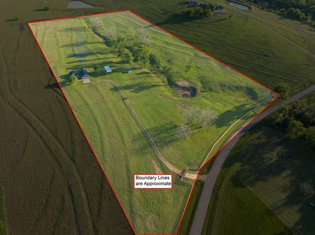 11950 Whitman Rd, Brenham, TX 77833