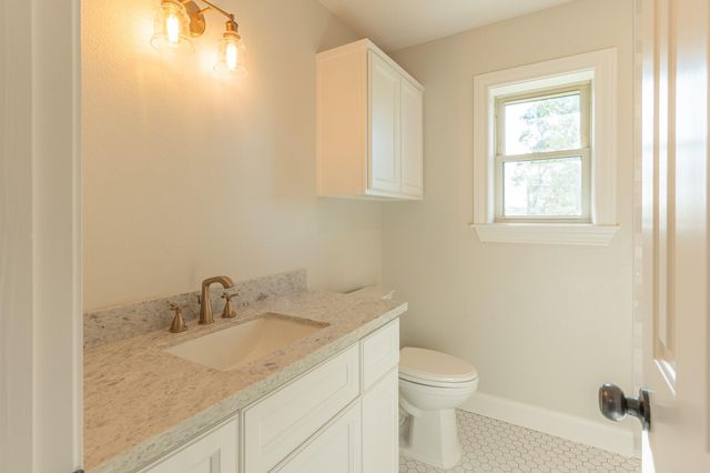 11950 Whitman Rd, Brenham, TX 77833