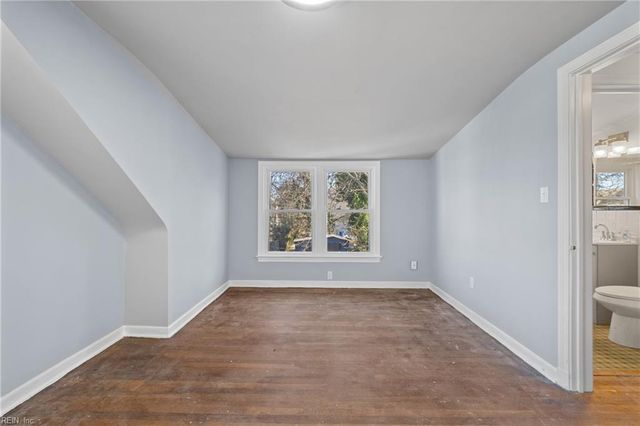 1610 Shiloh PL, Newport News, VA 23607