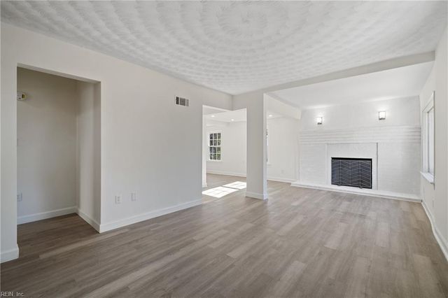 1610 Shiloh PL, Newport News, VA 23607