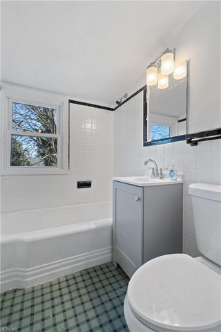 1610 Shiloh PL, Newport News, VA 23607