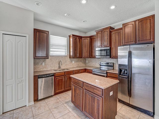 11713 COLONY LAKES BOULEVARD, New Port Richey, FL 34654