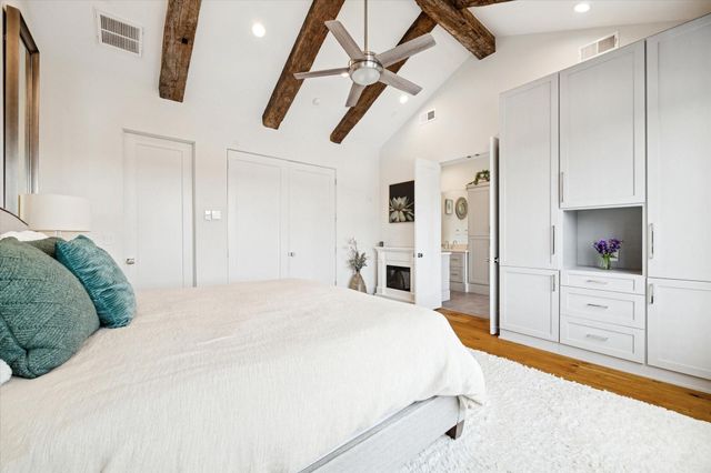 2434 Nantucket Drive C, Houston, TX 77057