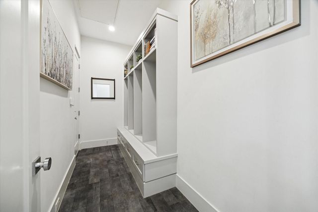 2434 Nantucket Drive C, Houston, TX 77057