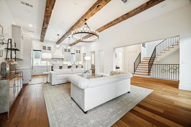 2434 Nantucket Drive C, Houston, TX 77057