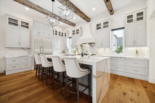 2434 Nantucket Drive C, Houston, TX 77057